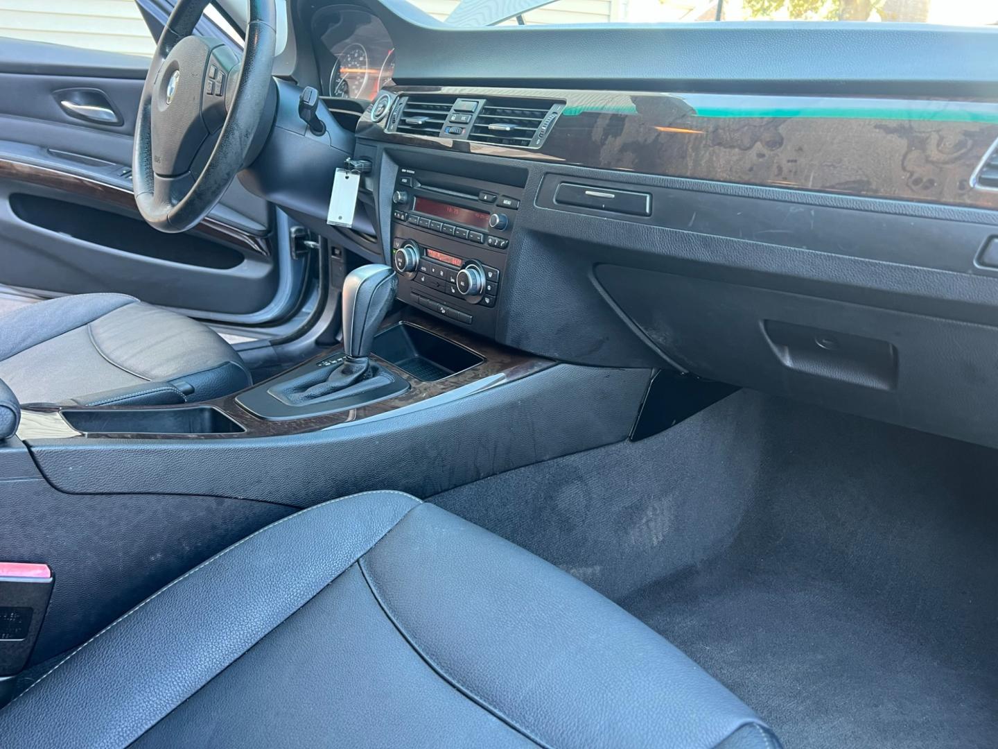 2010 BMW 3-Series (WBAPK5C50AA) , located at 1018 Brunswick Ave, Trenton, NJ, 08638, (609) 989-0900, 40.240086, -74.748085 - Photo#9